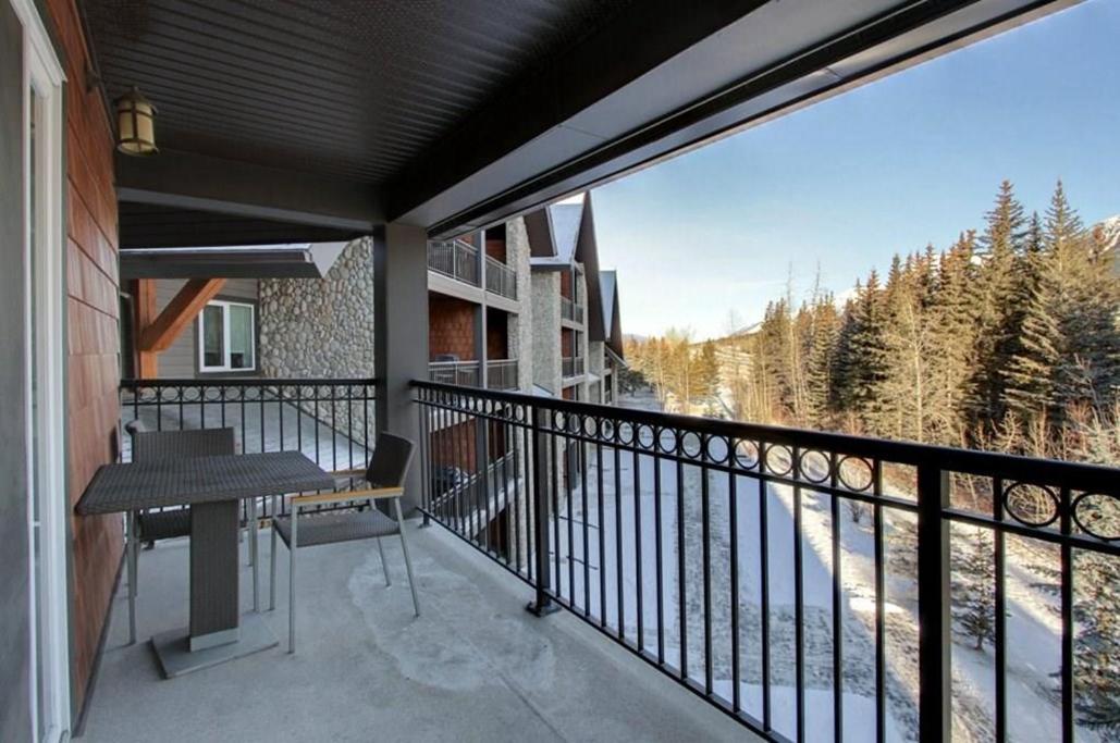 B&B Grand Rockies Resort 2Br 1Pullout Canmore Exterior foto